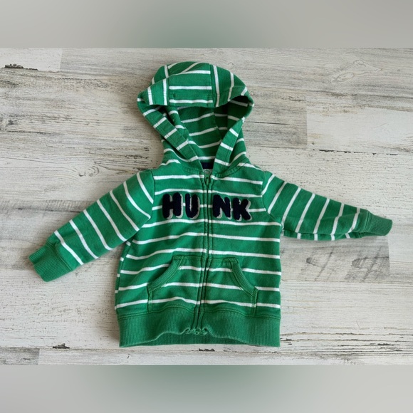 3/$9 - Carter’s Boys Hoodie Size 6 months - Picture 1 of 3